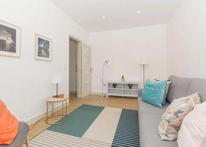 Happy Days Apartment